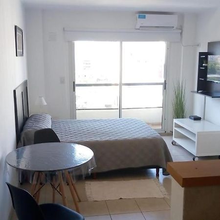 Monoambiente Barrio Martin Apartment โรซาริโอ ภายนอก รูปภาพ