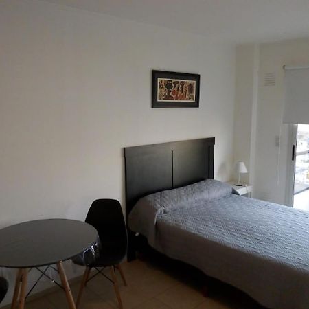 Monoambiente Barrio Martin Apartment โรซาริโอ ภายนอก รูปภาพ