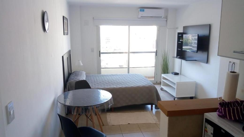 Monoambiente Barrio Martin Apartment โรซาริโอ ภายนอก รูปภาพ